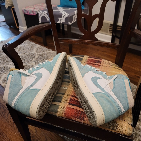 Sold....Jordan 1 Turbo Green size 13 - Picture 2 of 9